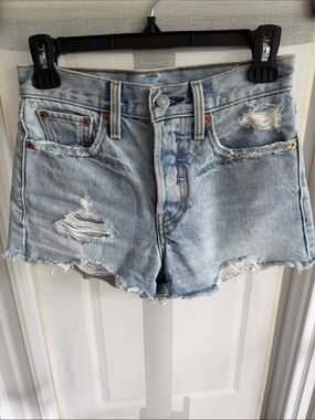 LEVI’S 501 JEAN SHORTS